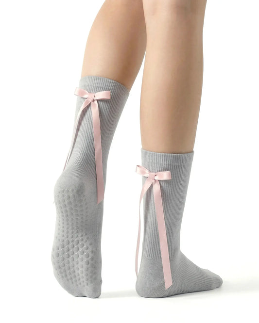 light-grey | 02 | Light grey ballet ribbon crew grip socks back side view showing grip sole detail, ribbon bow accent, and crew coverage